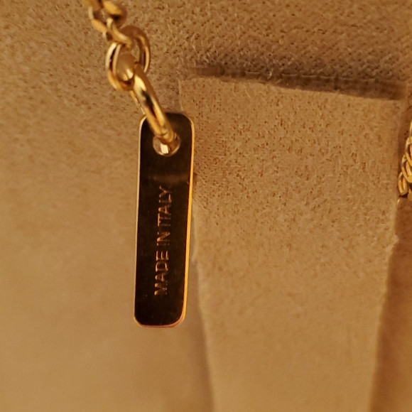 Authentic Burberry necklace - Picture 7 of 10
